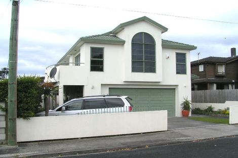 Photo of property in 2/39 Walter Street, Hauraki, Auckland, 0622