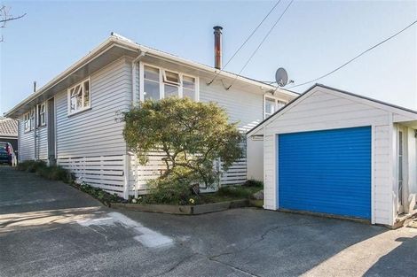 Photo of property in 34 Fraser Avenue, Johnsonville, Wellington, 6037