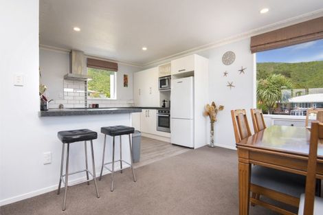 Photo of property in 1 Matai Place, Waikawa, Picton, 7220