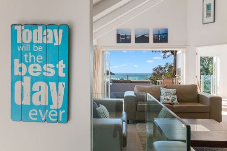 Photo of property in 51 Mount Avenue, Pauanui, Hikuai, 3579