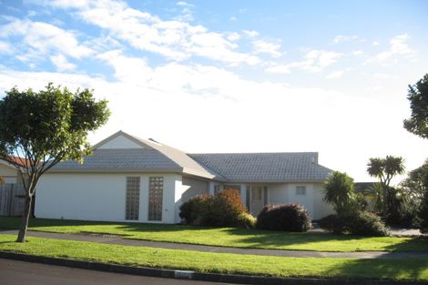 Photo of property in 30 Tington Avenue, Wattle Downs, Auckland, 2103