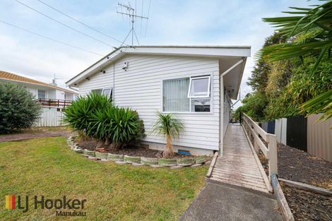 Photo of property in 61 Christmas Road, Manurewa, Auckland, 2102