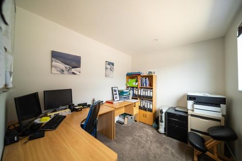 Photo of property in 8 Mulbury Way, Lower Shotover, Queenstown, 9304