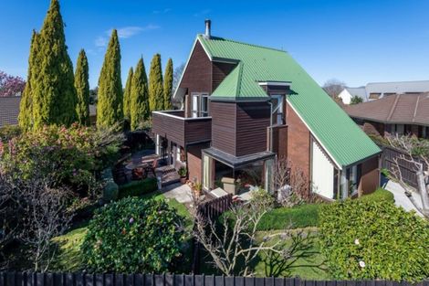 Photo of property in 1/35 Solway Avenue, Ilam, Christchurch, 8041