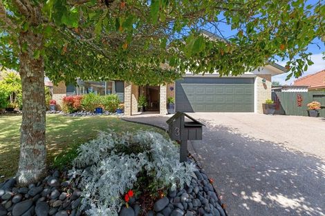 Photo of property in 3 Carniew Place, Dannemora, Auckland, 2016