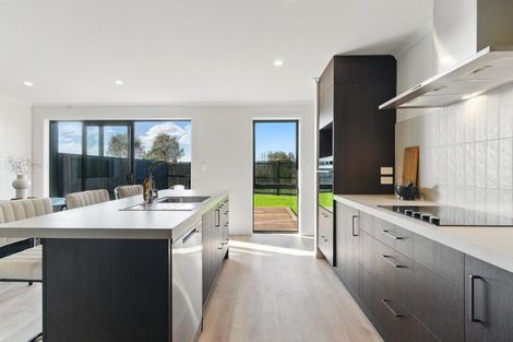 Photo of property in 14 Keri Rua Road, Leamington, 3495