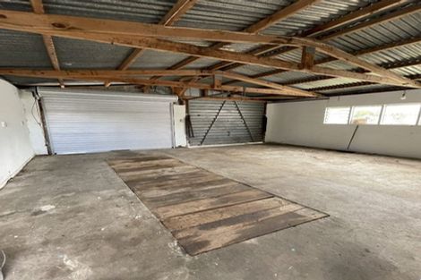 Photo of property in 16 Savoy Road, Glen Eden, Auckland, 0602