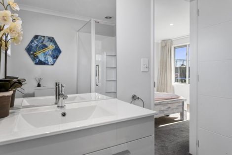 Photo of property in 22 Andesite Drive, Rolleston, 7614