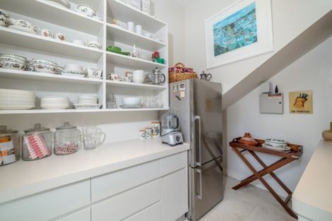 Photo of property in 10 Westwood Avenue, Greytown, 5712