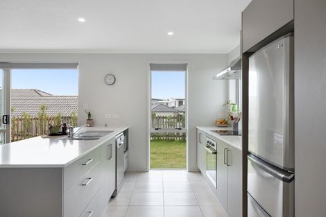 Photo of property in 1 Harakeke Way, Papamoa Beach, Te Puke, 3187