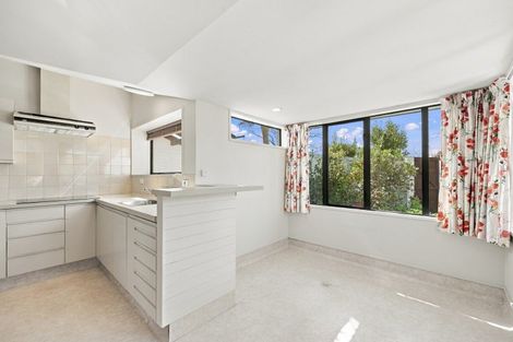 Photo of property in 11 Bankview Place, Amberley, 7410
