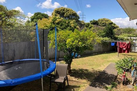 Photo of property in 15 Emerson Road, Clover Park, Auckland, 2023