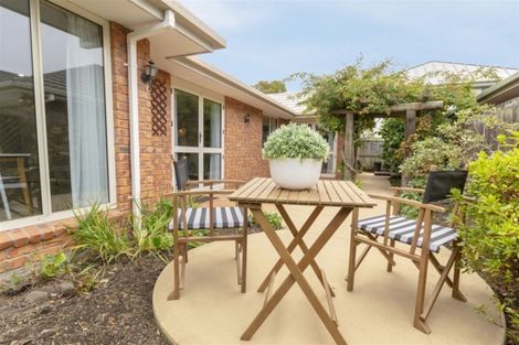 Photo of property in 2/9 Elmwood Road, Strowan, Christchurch, 8052