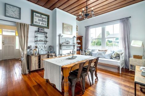 Photo of property in 27 Main Street, Greytown, 5712