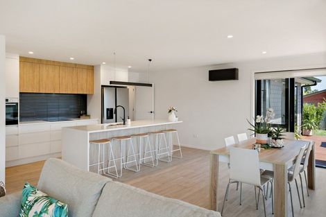 Photo of property in 19 Palm Drive, Whitianga, 3510