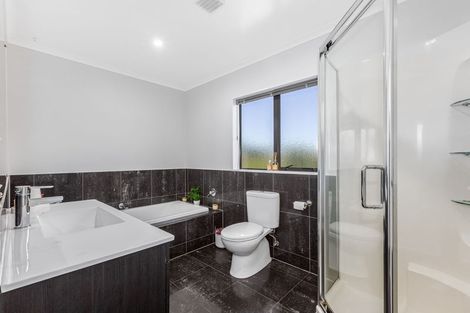 Photo of property in 59 Te Puia Drive, Aotea, Porirua, 5024