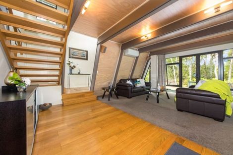 Photo of property in 75 Park Hill Road, Birkenhead, Auckland, 0626