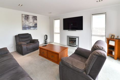 Photo of property in 99 Alec Craig Way, Gulf Harbour, Whangaparaoa, 0930