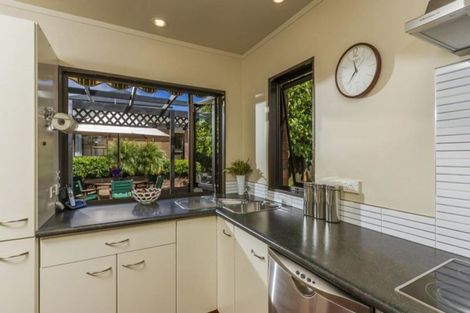 Photo of property in 2c Braemar Road, Castor Bay, Auckland, 0620