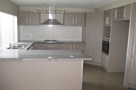 Photo of property in 13 Riverglade Parkway, Te Atatu South, Auckland, 0610