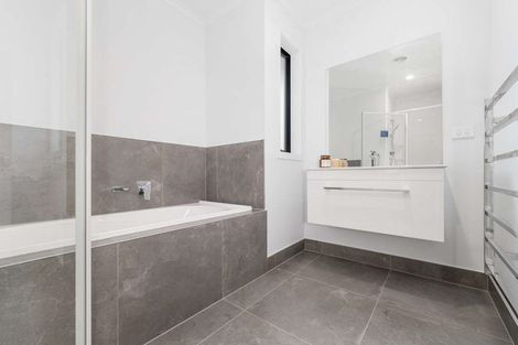 Photo of property in 59 Atlantic Drive, Fitzherbert, Palmerston North, 4410