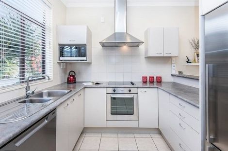 Photo of property in 12 Derg Place, East Tamaki, Auckland, 2013