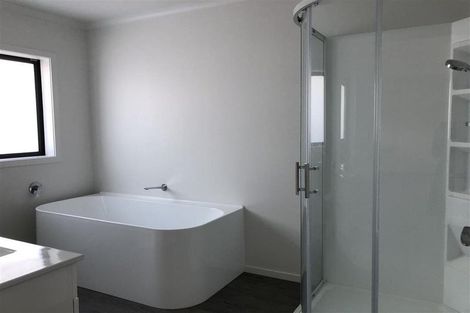 Photo of property in 6a Brown Avenue, Carterton, 5713