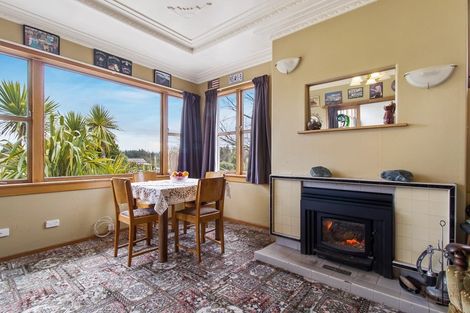 Photo of property in 65 Timaru Road, Waimate, 7924