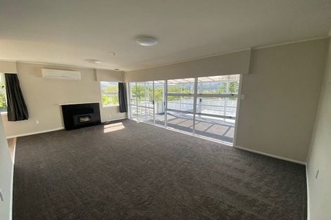 Photo of property in 216a Waddington Drive, Naenae, Lower Hutt, 5011