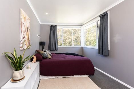 Photo of property in 12 Mexted Crescent, Ranui, Porirua, 5024