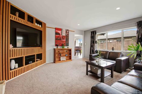 Photo of property in 16 Ariel Place, Snells Beach, 0920