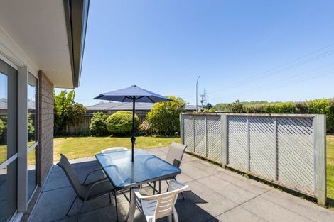 Photo of property in 74 Fernbrook Drive, Hurworth, New Plymouth, 4310