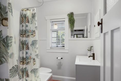 Photo of property in 22 Ngaio Street, Strandon, New Plymouth, 4312