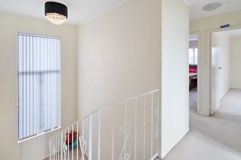 Photo of property in 2/77 Fitzroy Street, Papatoetoe, Auckland, 2104