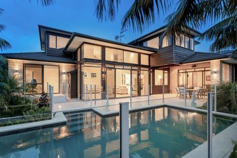 Photo of property in 39 Armstrong Farm Drive, East Tamaki Heights, Auckland, 2016