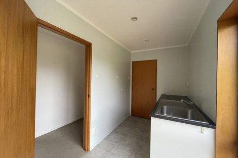 Photo of property in 1 Calypso Place, Rothesay Bay, Auckland, 0630