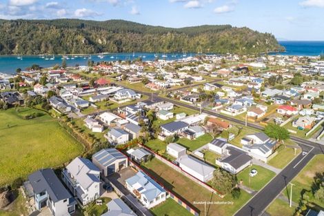 Photo of property in 104 Riverview Road, Whangamata, 3620