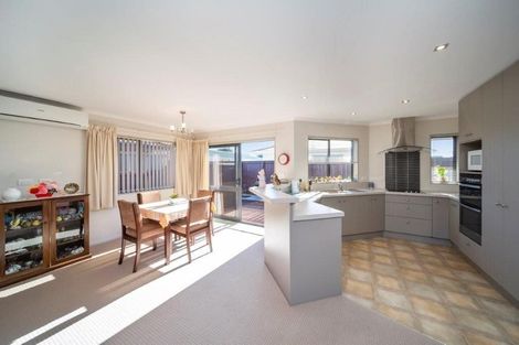 Photo of property in 16a Milmoe Street, Hawera, 4610