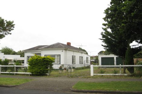 Photo of property in 24 Beatty Road, Pukekohe, 2120