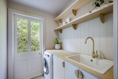 Photo of property in 5 Denholm Road, Hospital Hill, Napier, 4110