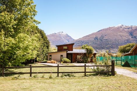 Photo of property in 5 Kiwi Street, Makarora, Wanaka, 9382
