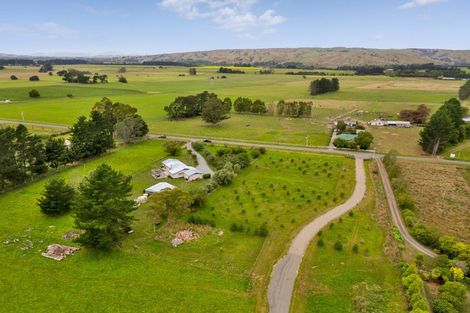 Photo of property in 122 Cross Line, Morison Bush, Greytown, 5794