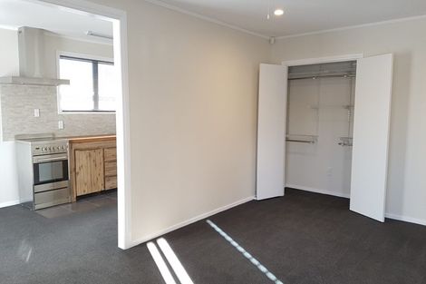 Photo of property in 129 Riverpark Crescent, Henderson, Auckland, 0610