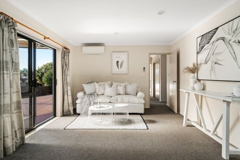 Photo of property in 45 Oteki Park Drive, Welcome Bay, Tauranga, 3112