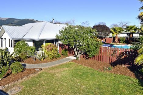 Photo of property in 13 Maple Crescent, Richmond, 7020