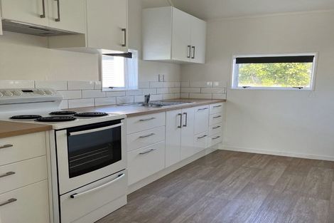 Photo of property in 1 Waimarie Park, Levin, 5510