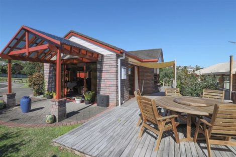 Photo of property in 12 Parkview Avenue, Western Heights, Hamilton, 3200