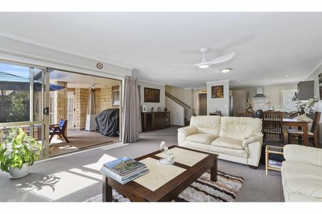 Photo of property in 36/64 Kawaha Point Road, Kawaha Point, Rotorua, 3010