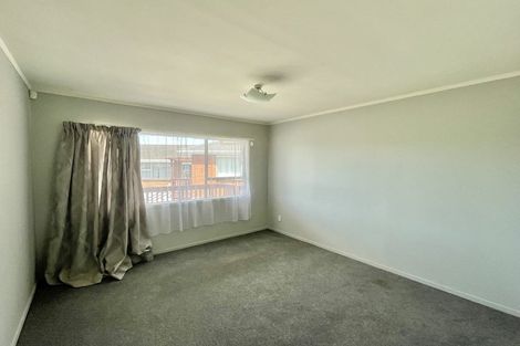 Photo of property in 2/14 Mcdonald Crescent, Mount Wellington, Auckland, 1060