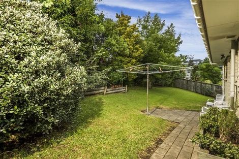 Photo of property in 2/21 Waiau Street, Torbay, Auckland, 0630